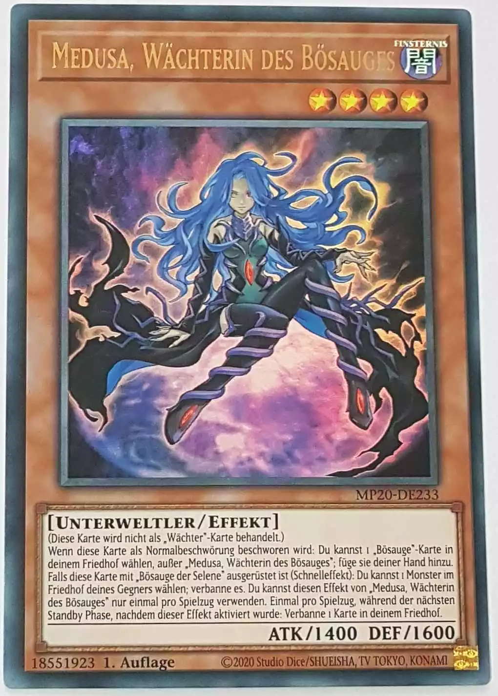 Medusa, Wächterin des Bösauges MP20-DE233 ist in Ultra Rare Yu-Gi-Oh Karte aus 2020 Tin of Lost Memories 1.Auflage
