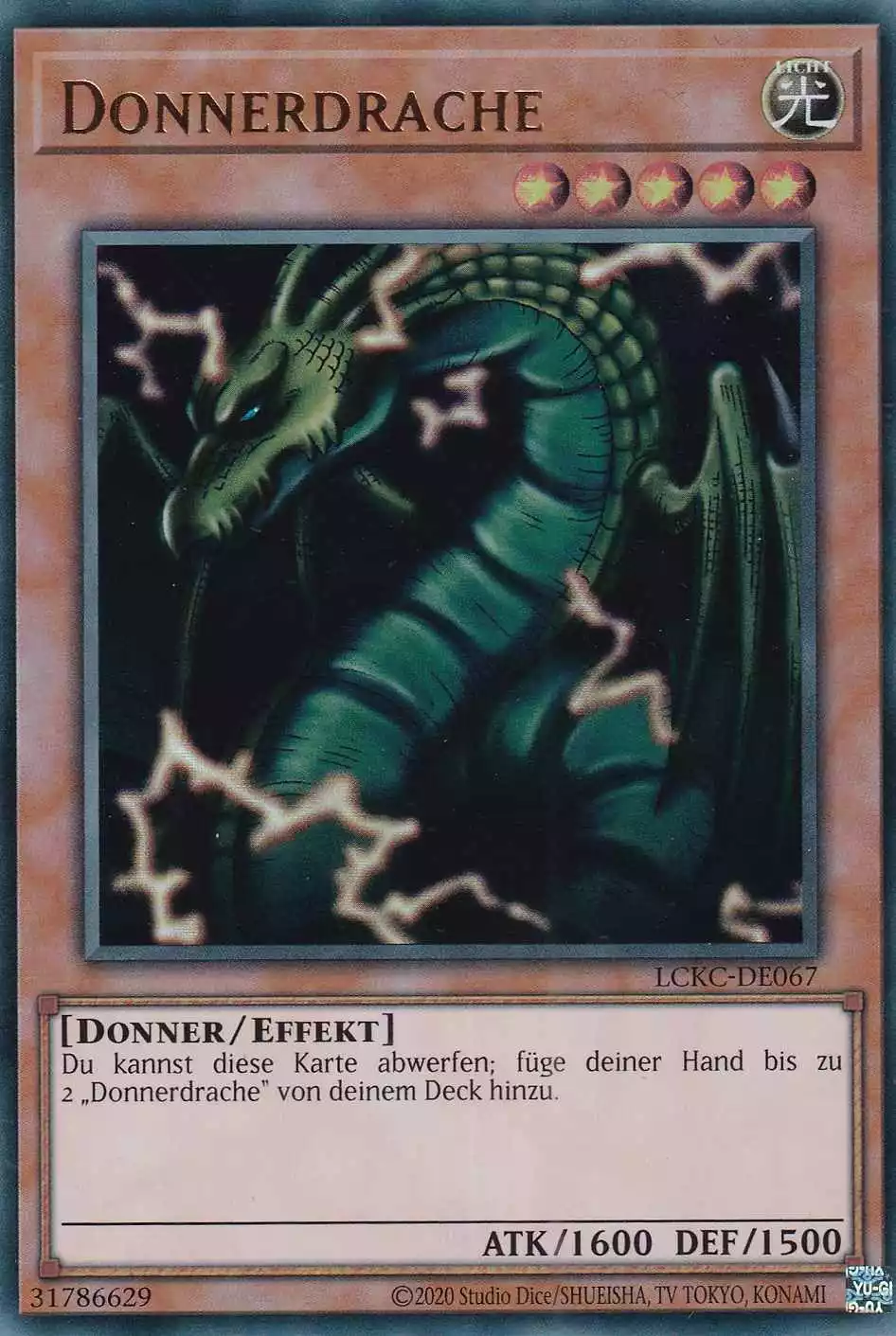Donnerdrache Ultra Rare LCKC-DE067 Yugioh Karte Donnerdrache LCKC-DE067 ist in Ultra Rare Yu-Gi-Oh Karte aus Legendary Collection Kaiba unlimitiert