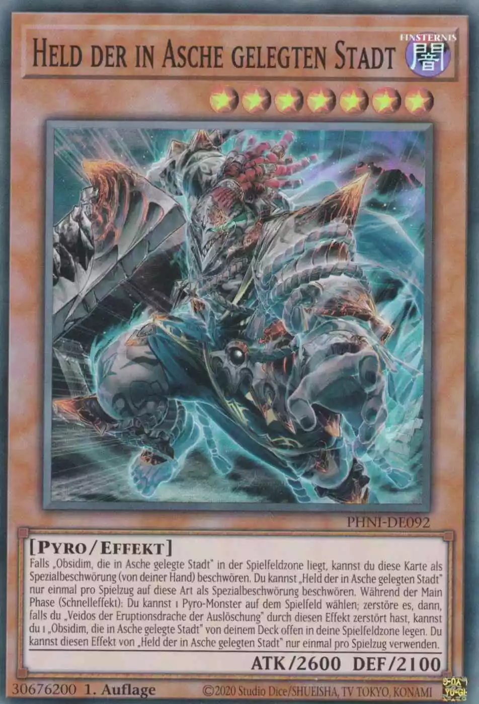 Held der in Asche gelegten Stadt PHNI-DE092 ist in Super Rare Yu-Gi-Oh Karte aus Phantom Nightmare 1.Auflage