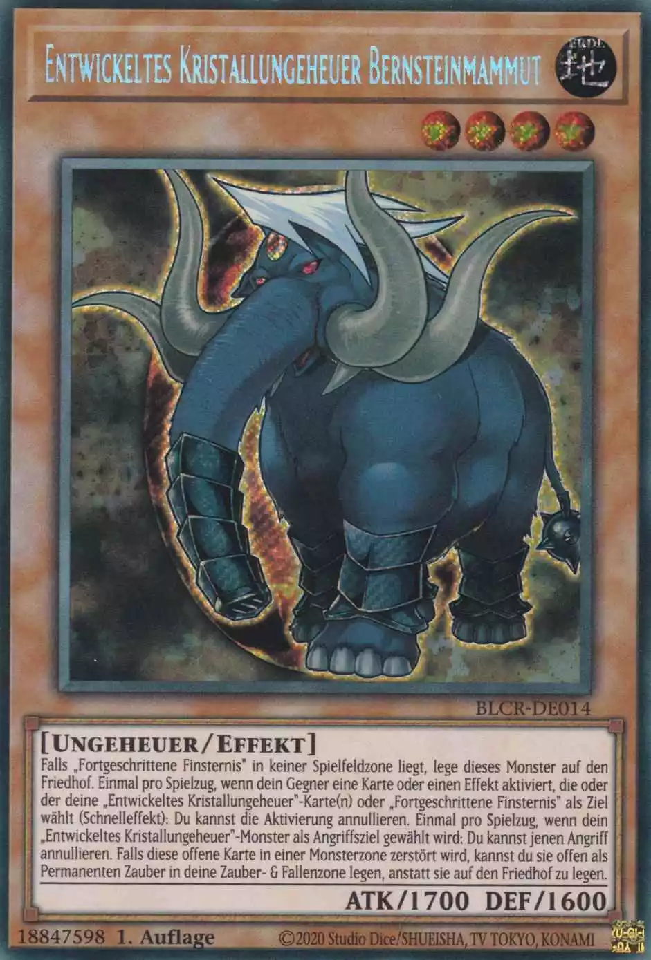 Entwickeltes Kristallungeheuer Bernsteinmammut BLCR-DE014 ist in Secret Rare Yu-Gi-Oh Karte aus Battles of Legend Crystal Revenge 1.Auflage