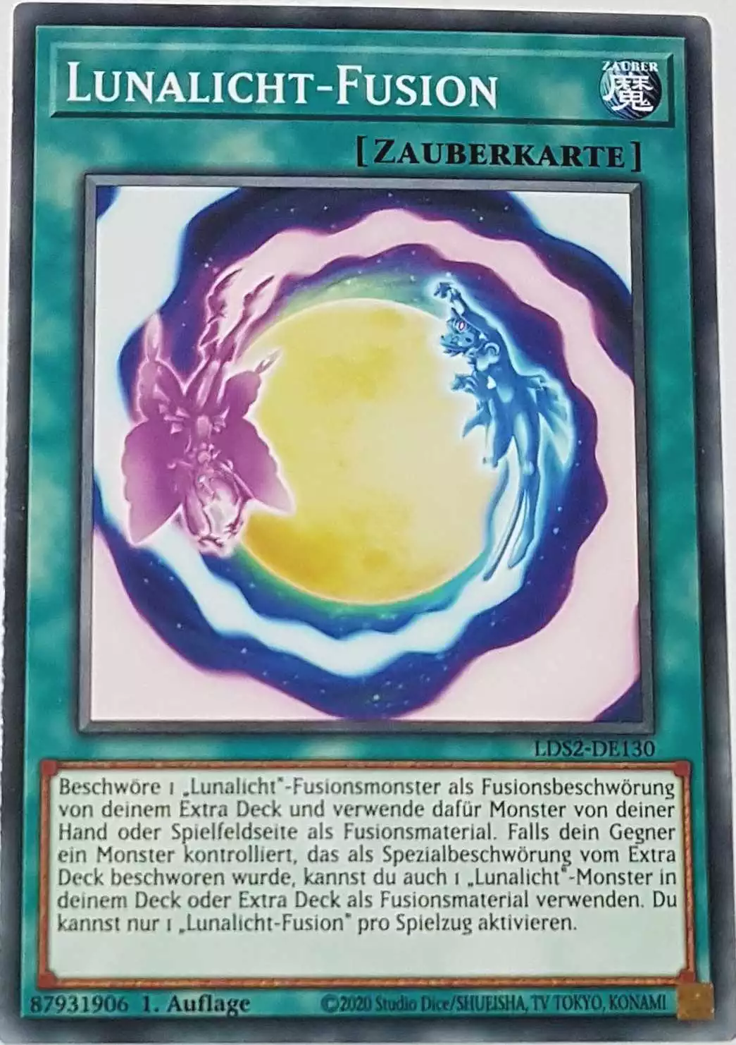 Lunalicht-Fusion LDS2-DE130 ist in Common Yu-Gi-Oh Karte aus Legendary Duelists: Season 2 1.Auflage