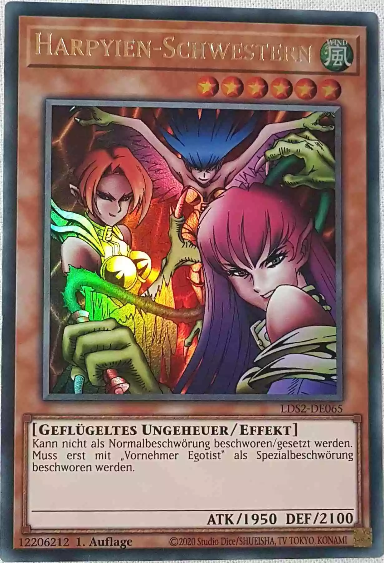 Harpyien-Schwestern LDS2-DE065 ist in Ultra Rare Yu-Gi-Oh Karte aus Legendary Duelists: Season 2 1.Auflage