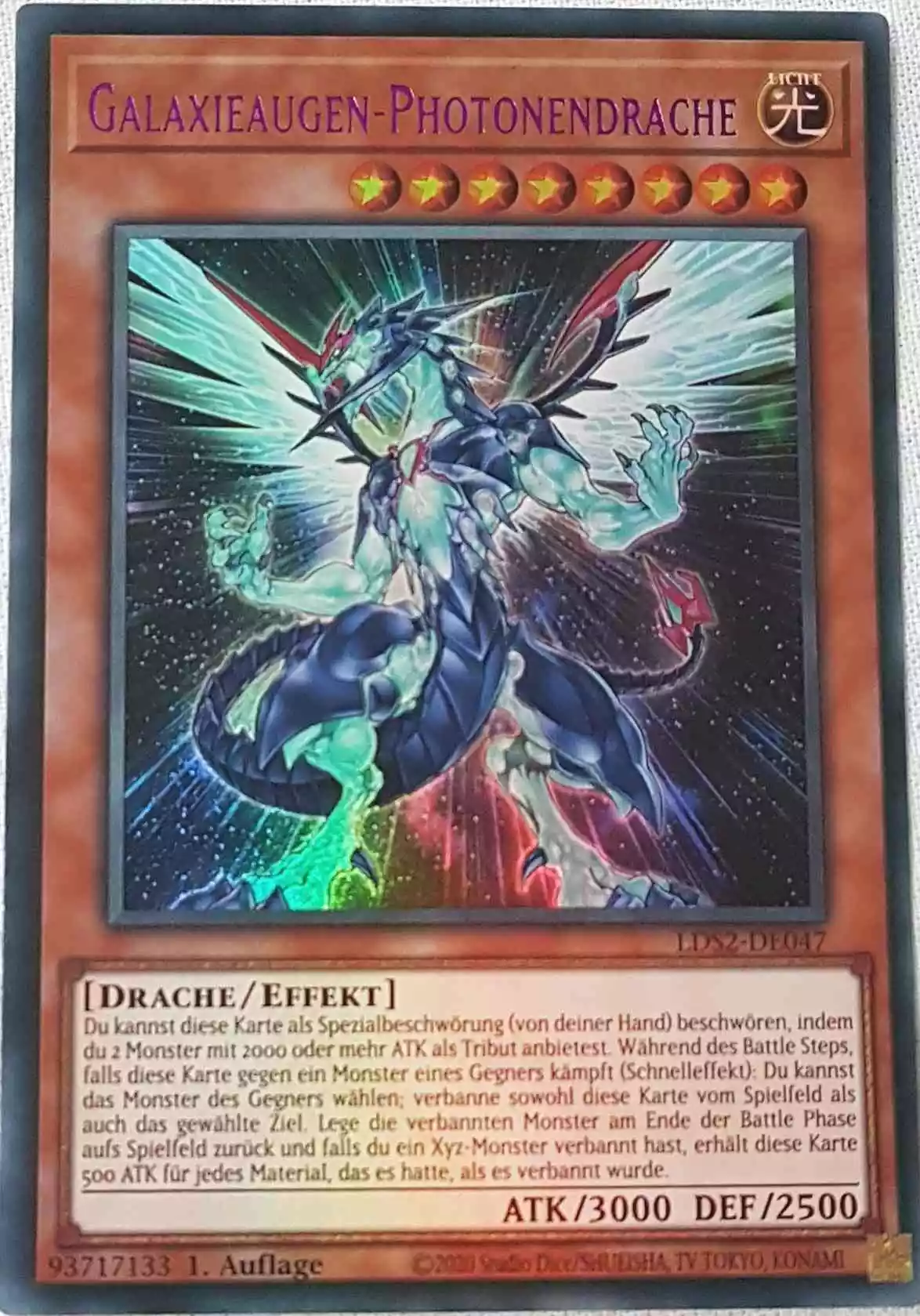 Galaxieaugen-Photonendrache (lila) LDS2-DE047 ist in Colorful Ultra Rare Yu-Gi-Oh Karte aus Legendary Duelists: Season 2 1.Auflage