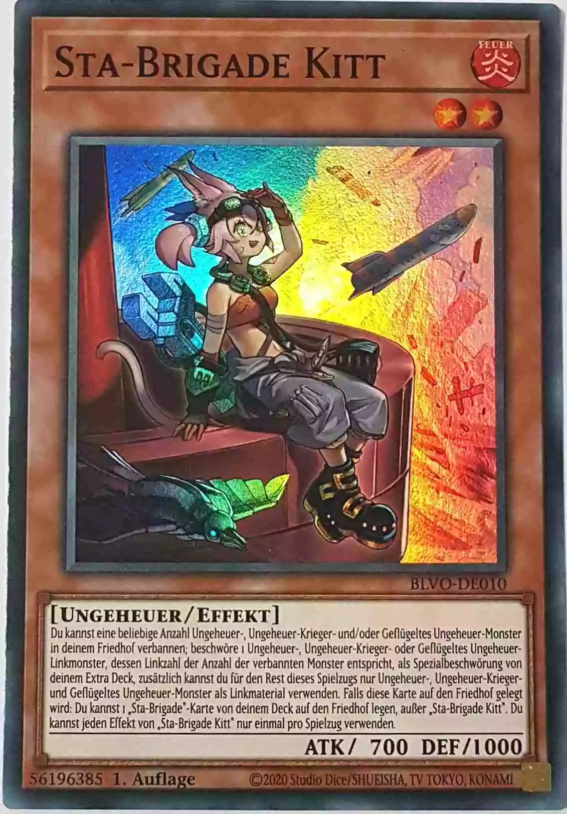 Sta-Brigade Kitt BLVO-DE010 ist in Super Rare Yu-Gi-Oh Karte aus Blazing Vortex 1.Auflage