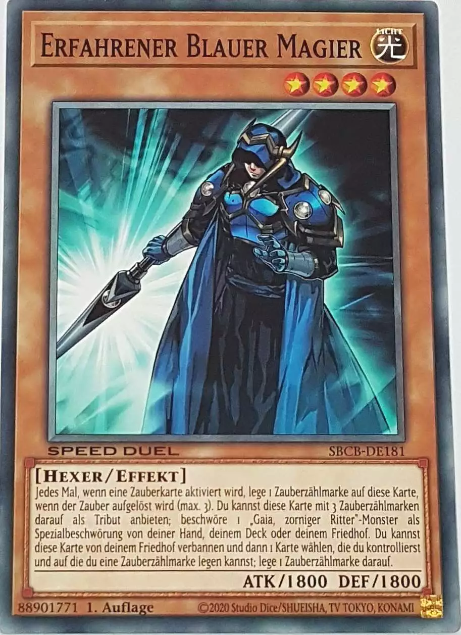 Erfahrener Blauer Magier SBCB-DE181 ist in Common Yu-Gi-Oh Karte aus Speed Duel Battle City Box 1. Auflage