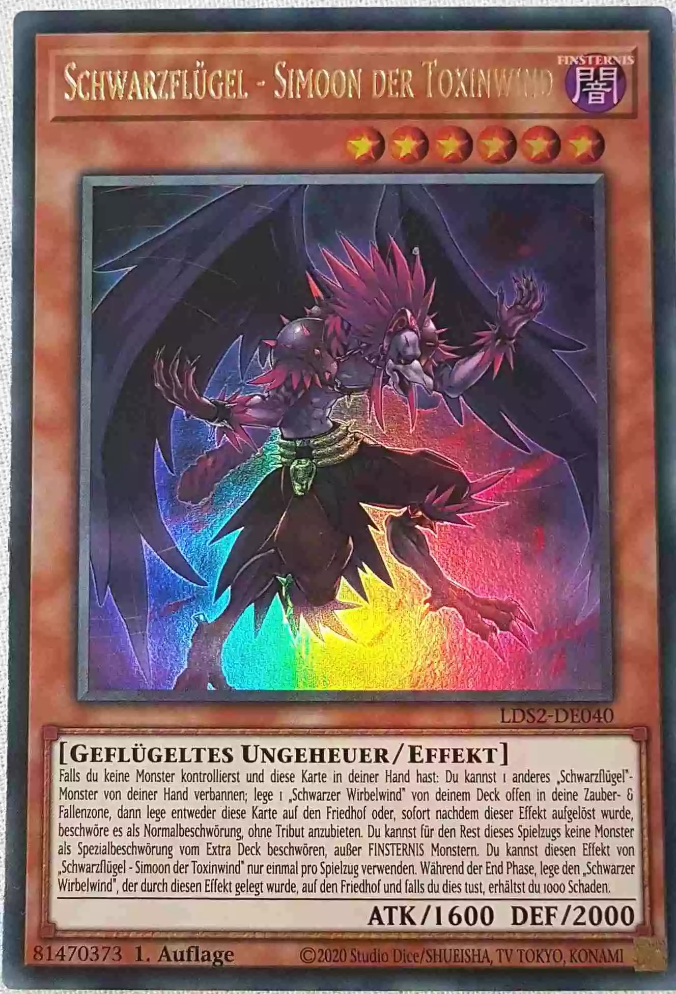 Schwarzflügel - Simoon der Toxinwind LDS2-DE040 ist in Ultra Rare Yu-Gi-Oh Karte aus Legendary Duelists: Season 2 1.Auflage