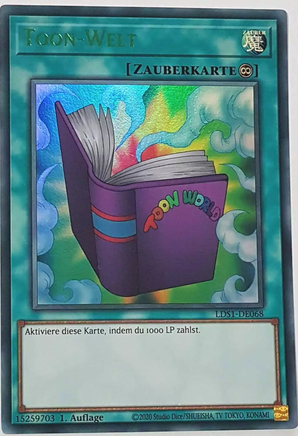 Toon-Welt (grün) LDS1-DE068 ist in Colorful Ultra Rare Yu-Gi-Oh Karte aus Legendary Duelists: Season 1 1.Auflage