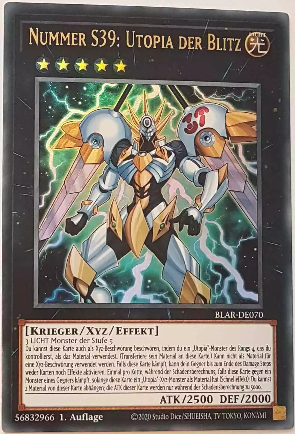 Nummer S39: Utopia der Blitz BLAR-DE070 ist in Ultra Rare Yu-Gi-Oh Karte aus Battles of Legend: Armageddon 1.Auflage