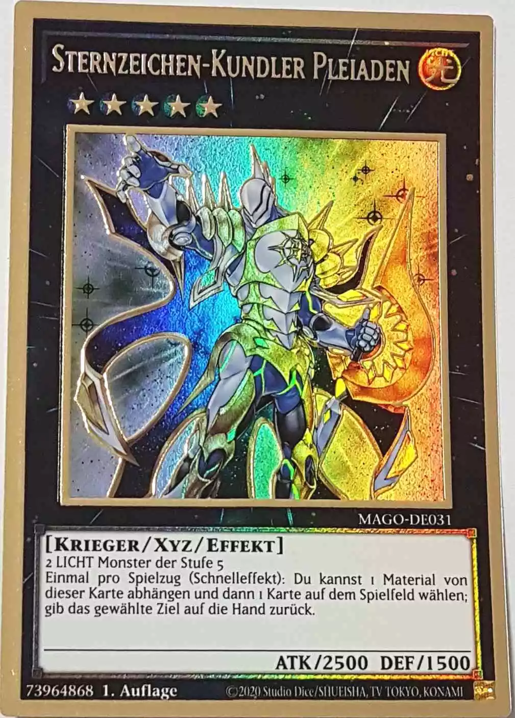 Sternzeichen-Kundler Pleiaden MAGO-DE031 ist in Premium Gold Rare Yu-Gi-Oh Karte aus Maximum Gold 1. Auflage