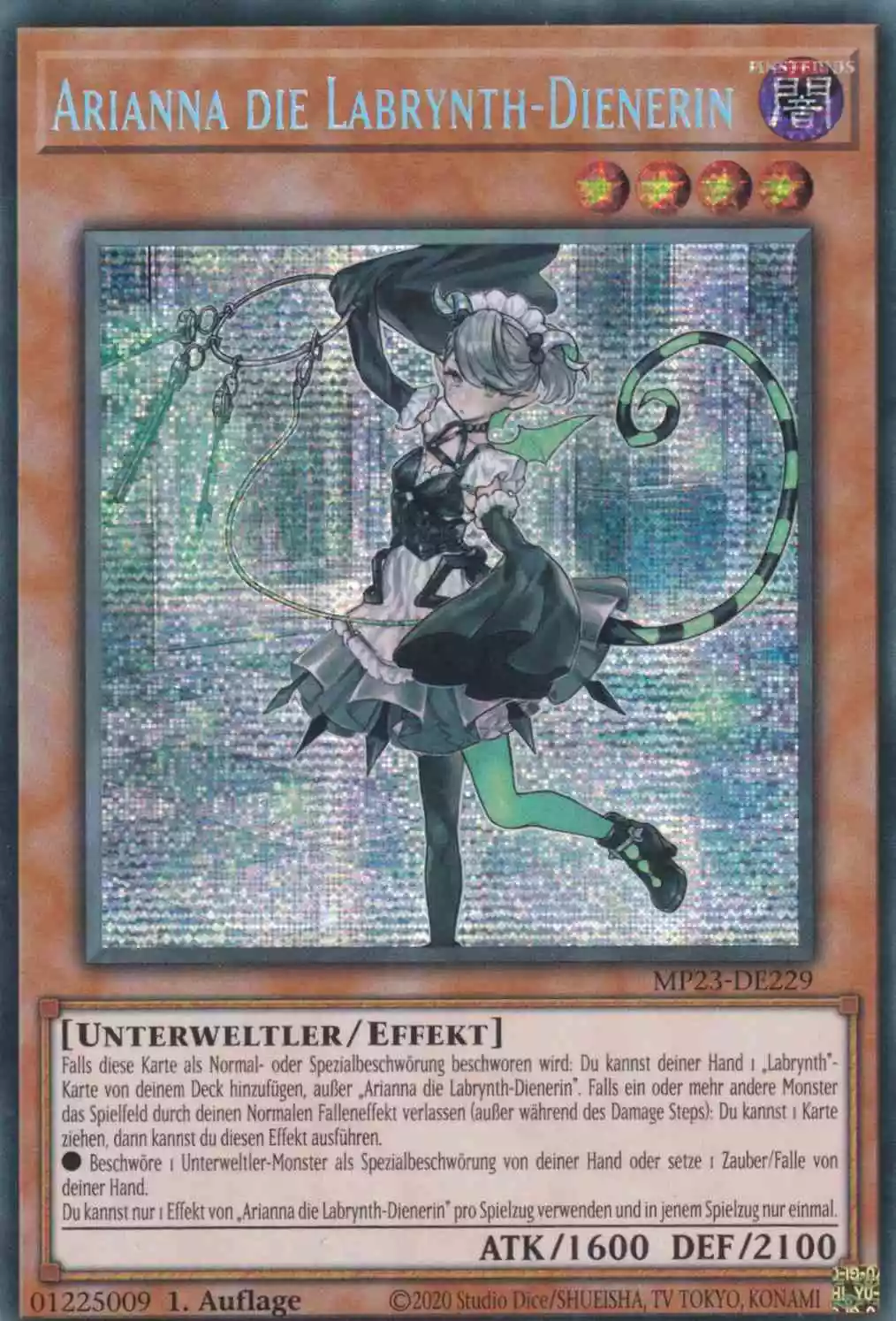 Arianna die Labrynth-Dienerin MP23-DE229 ist in Prismatic Secret Rare Yu-Gi-Oh Karte aus 25th Anniversary Tin Dueling Heroes 1.Auflage